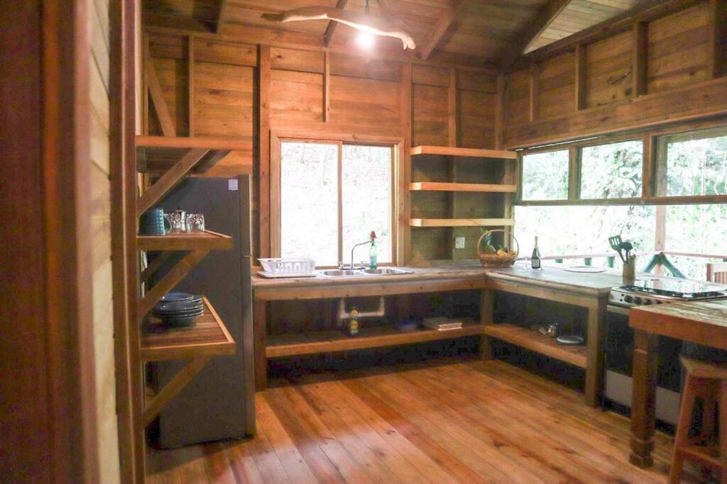Jungle Beach 2 Bedroom Cottage Bocas del Toro Zewnętrze zdjęcie